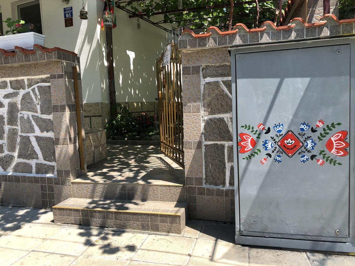 Sarievi Holiday Home Țarevo Exterior foto